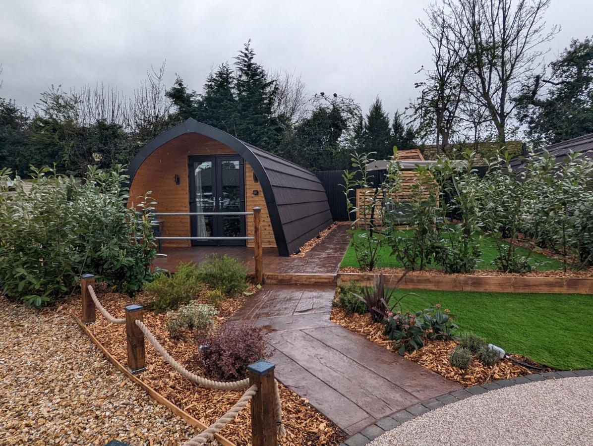 Peacock Lake Glamping Villa Nottingham Exteriör bild