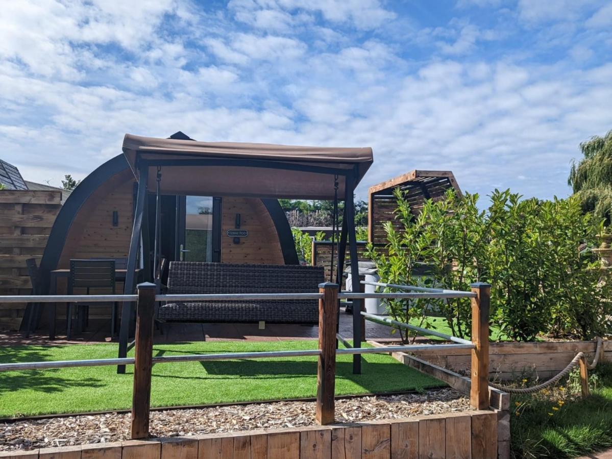 Peacock Lake Glamping Villa Nottingham Rum bild