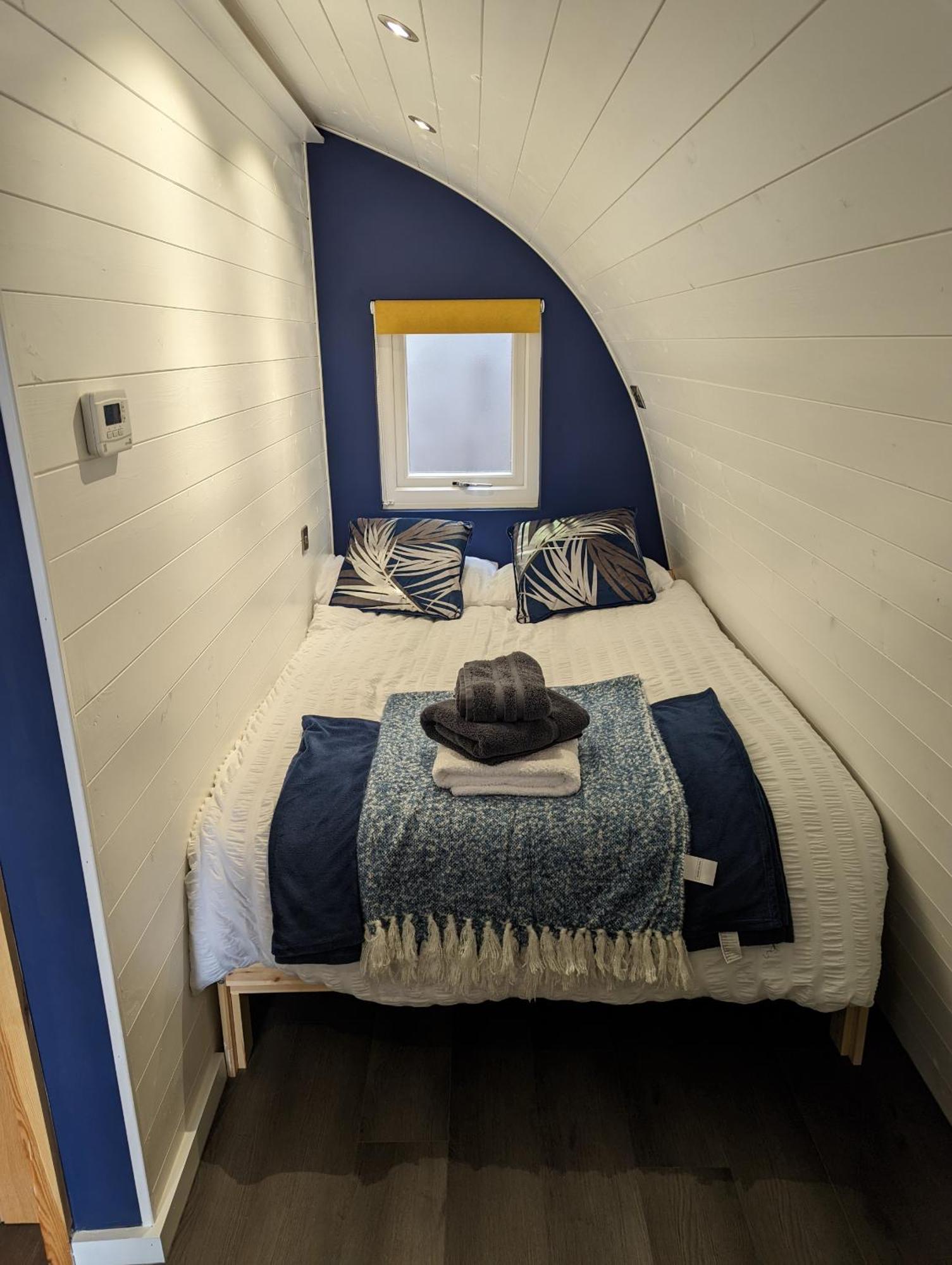 Peacock Lake Glamping Villa Nottingham Rum bild